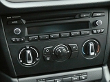 Bedienteil Klimaanlage und Radio.JPG